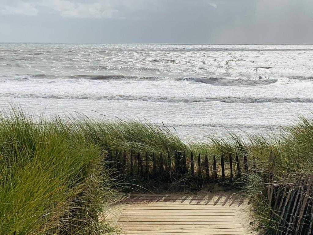 Le Bois-Plage-en-Ré Maison Face Au Soleil מראה חיצוני תמונה